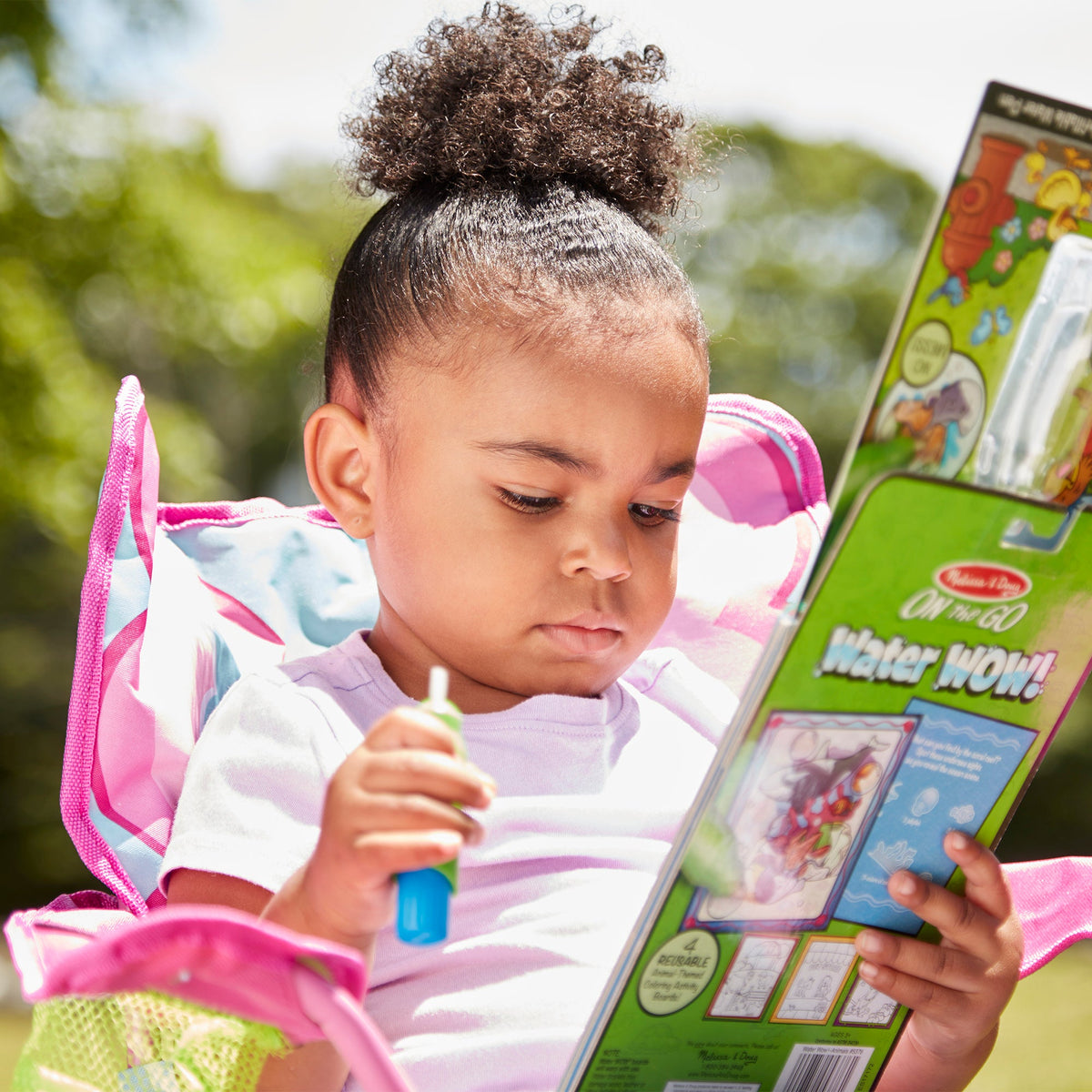 Melissa & Doug Water Wow! Animals – child playing with the pad