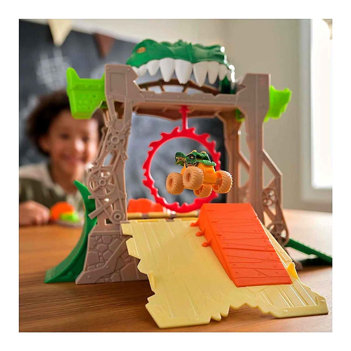 Monster Jam Mini Jams – Dragon Dungeon of Doom Playset